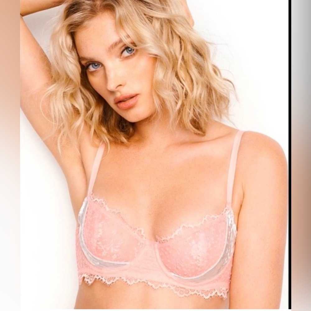 Victoria's Secret NEW! velvet and lace bra. Size 36 DD